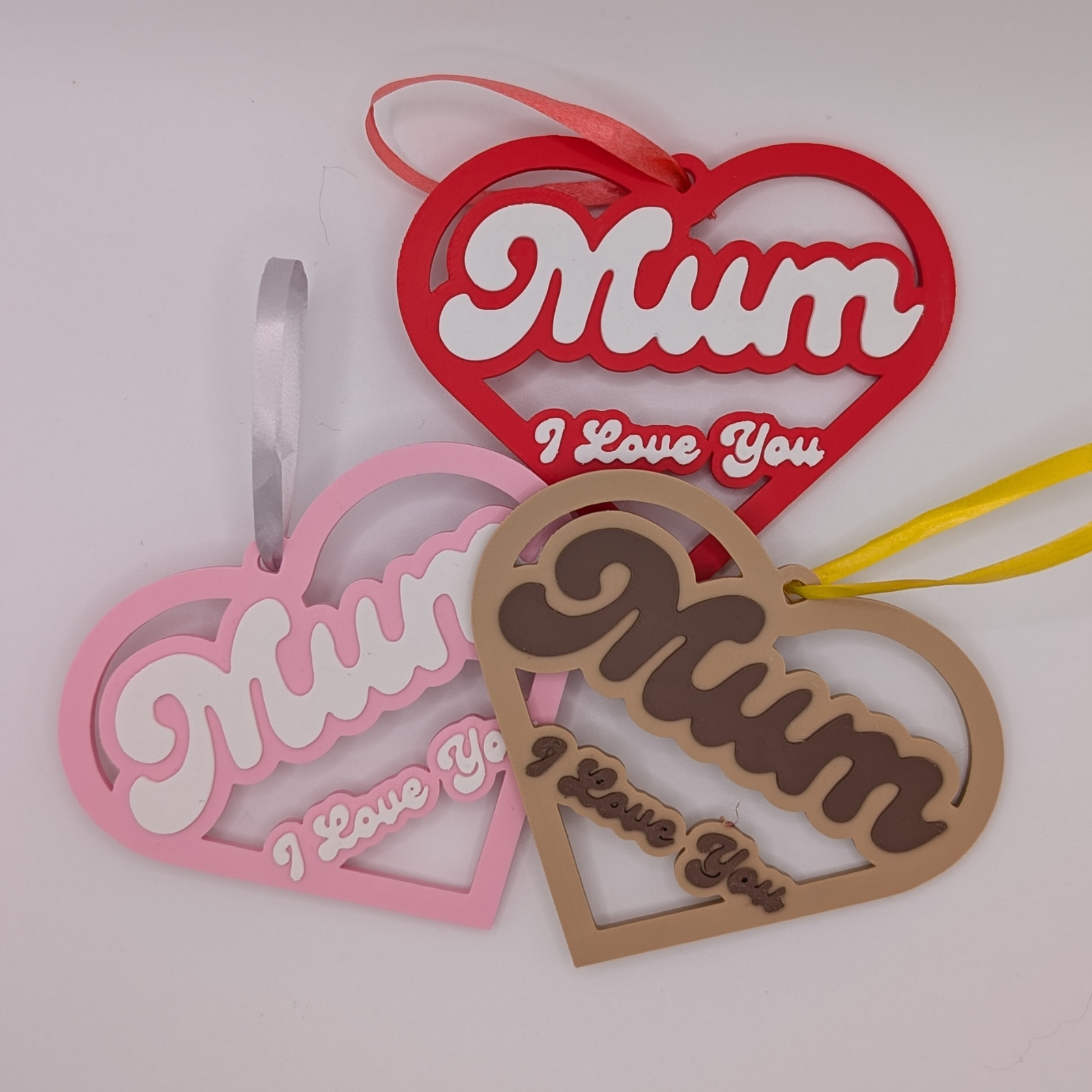 Heart-Shaped 'I Love You Mum' Decorative Hanging Ornament